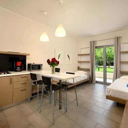 Orange Grove Apartament